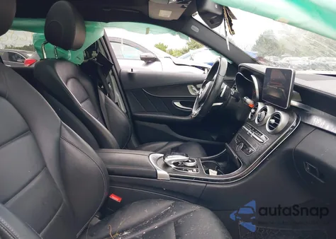 2015 Mercedes-Benz C 300 Sport 4Matic из США, поврежденный, VIN 55SWF4KB1FU016506